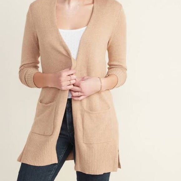 Old Navy Sweaters - OLD NAVY OATMEAL CARDIGAN